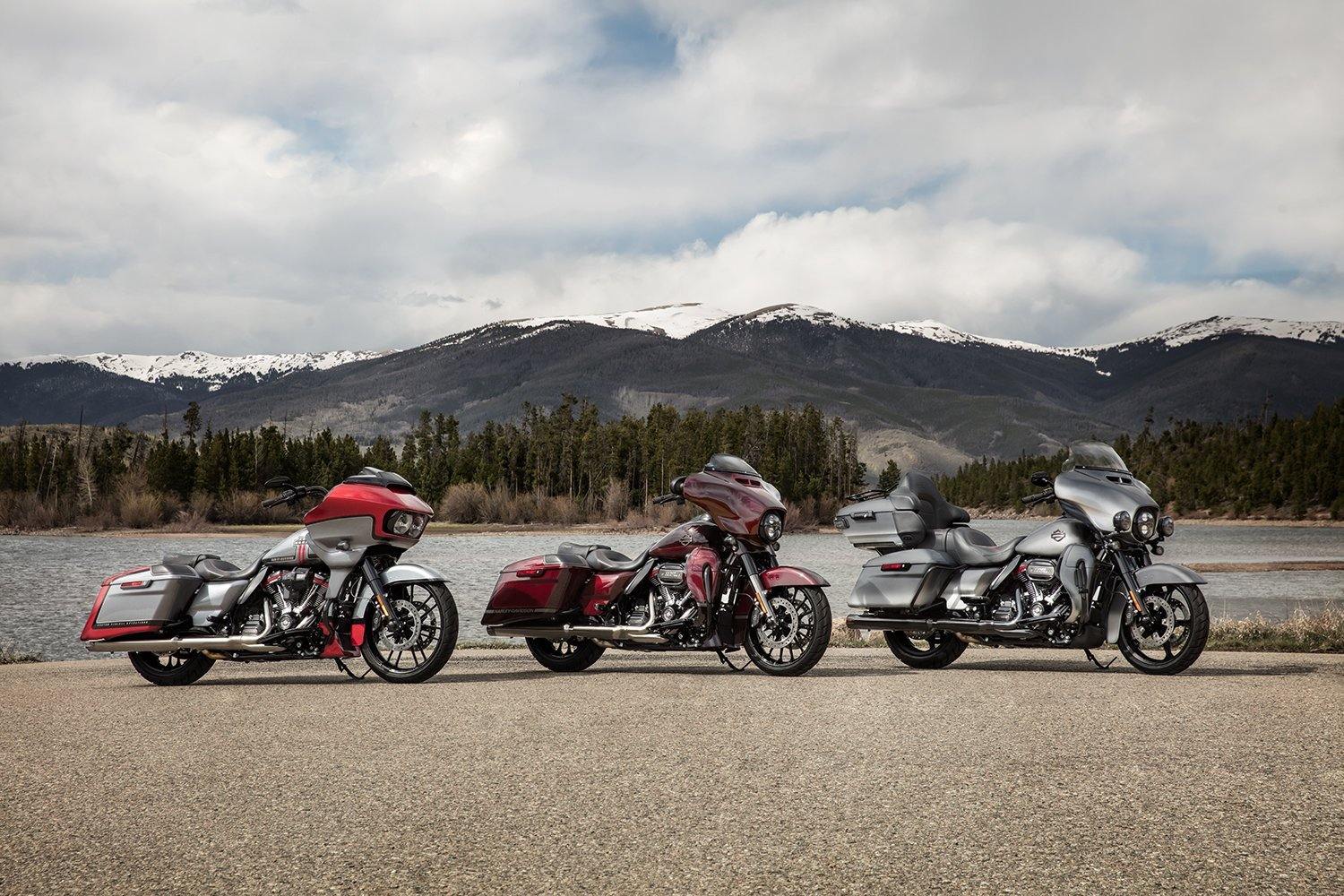 2019 Harley-Davidson Motorcycle Brochure - Rolling Thunder Harley-Davidson