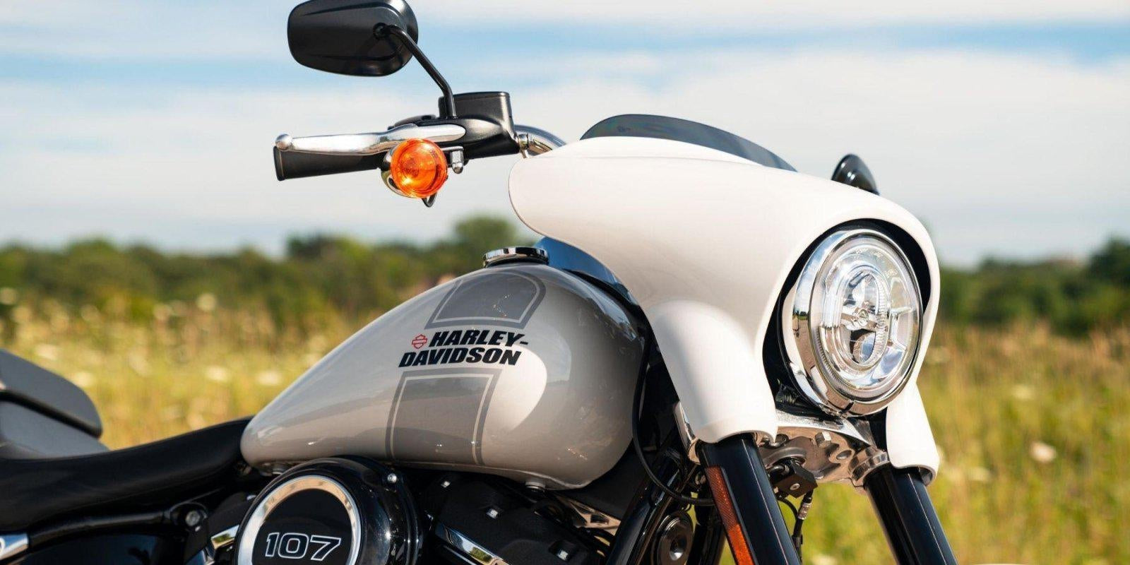 Windshields & Deflectors-Rolling Thunder Harley-Davidson