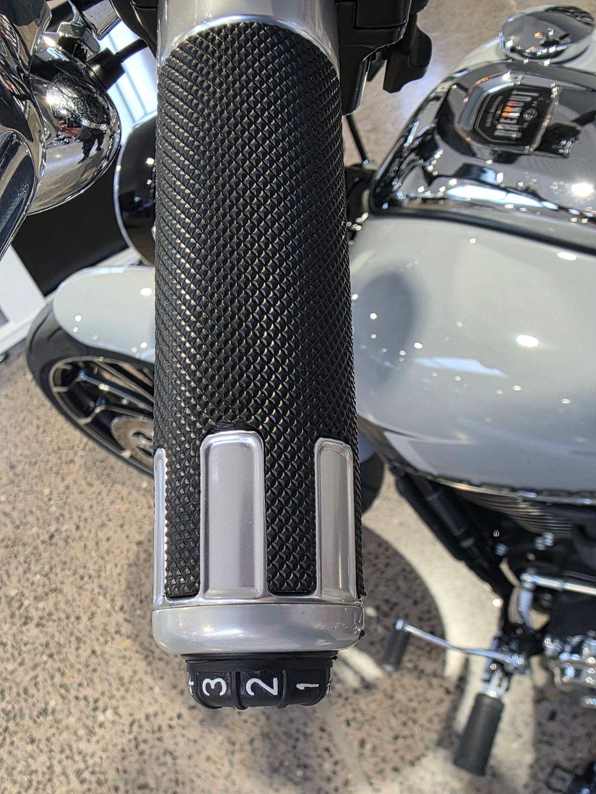 2025 Harley-Davidson Breakout