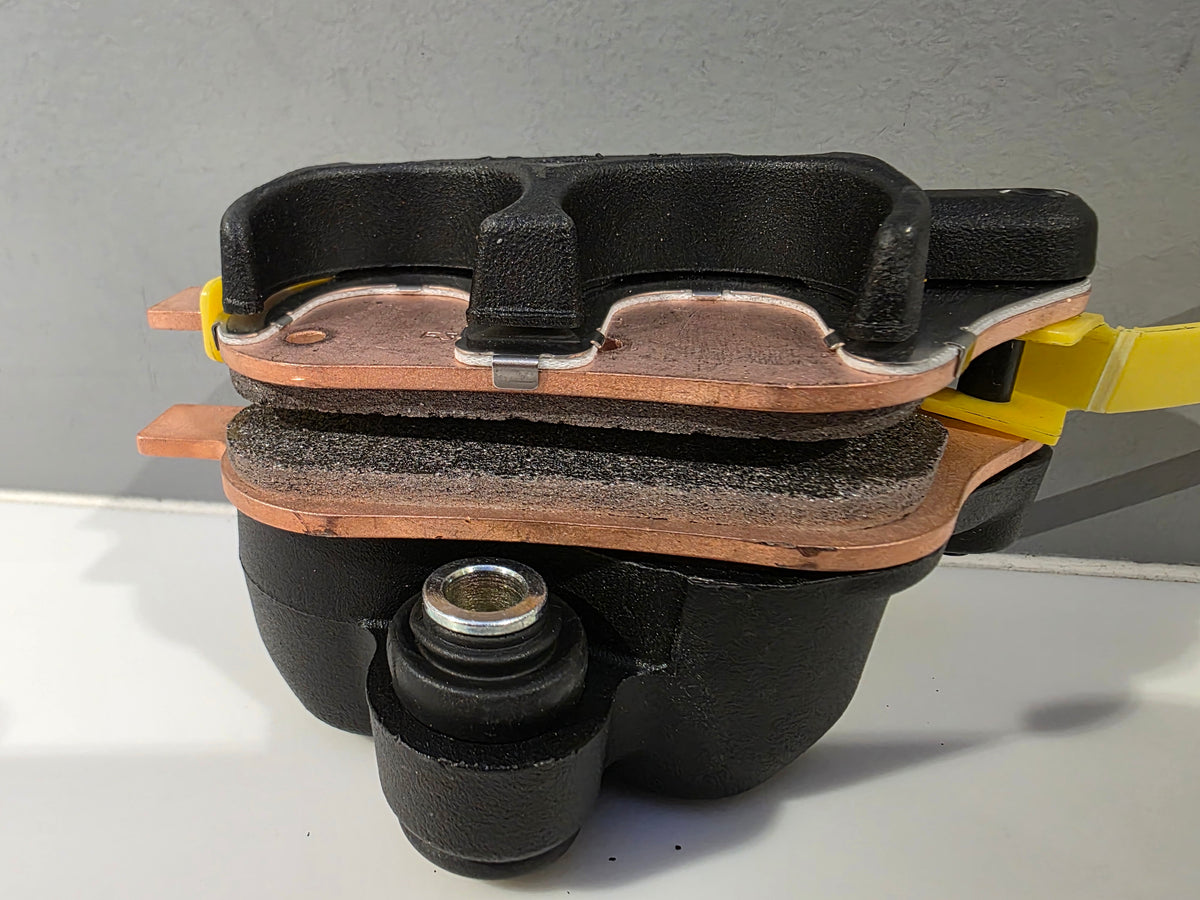 REAR BRAKE CALIPER S/TAIL 2015-17