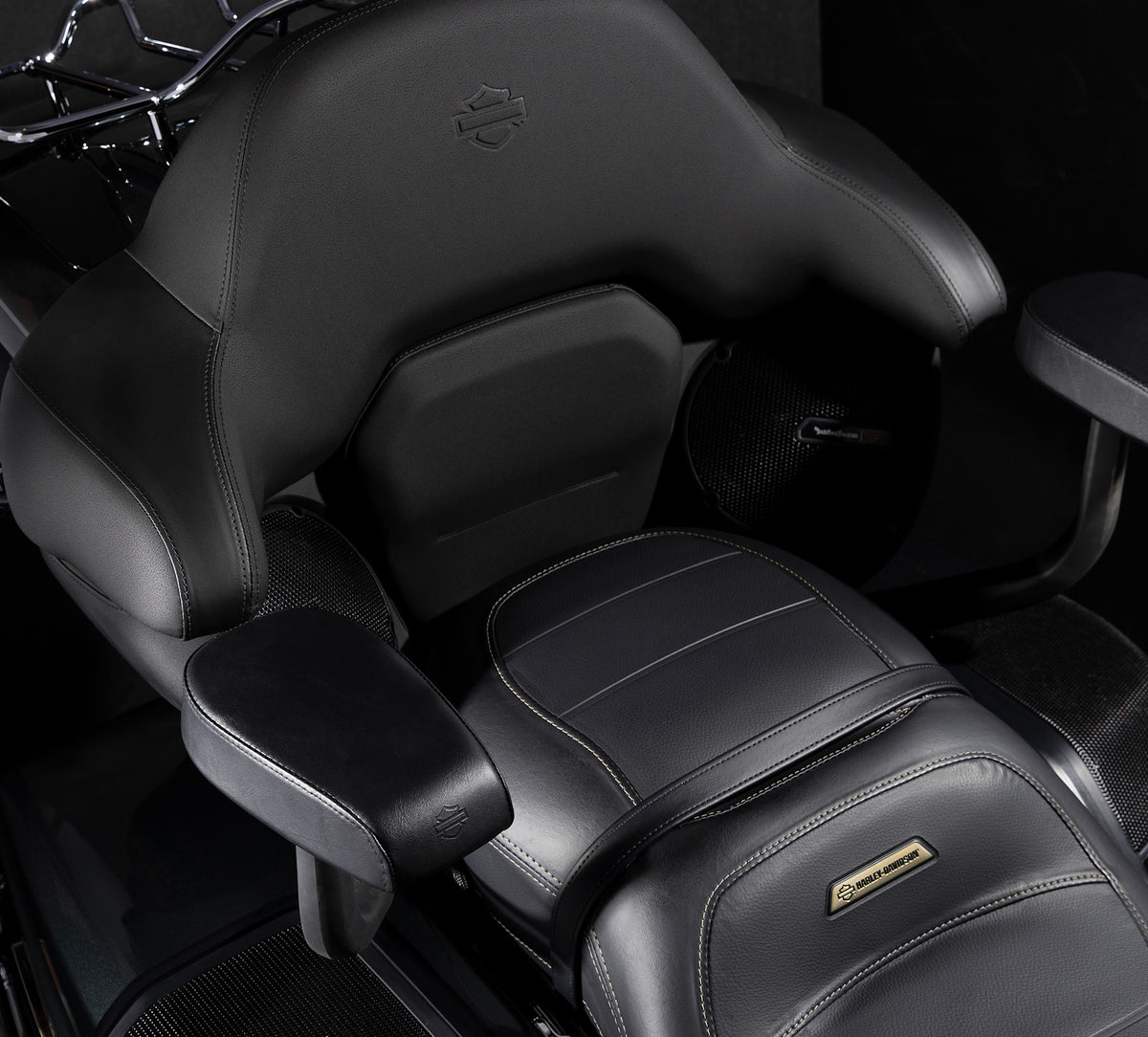 Grand Tour-Pak Passenger Armrests