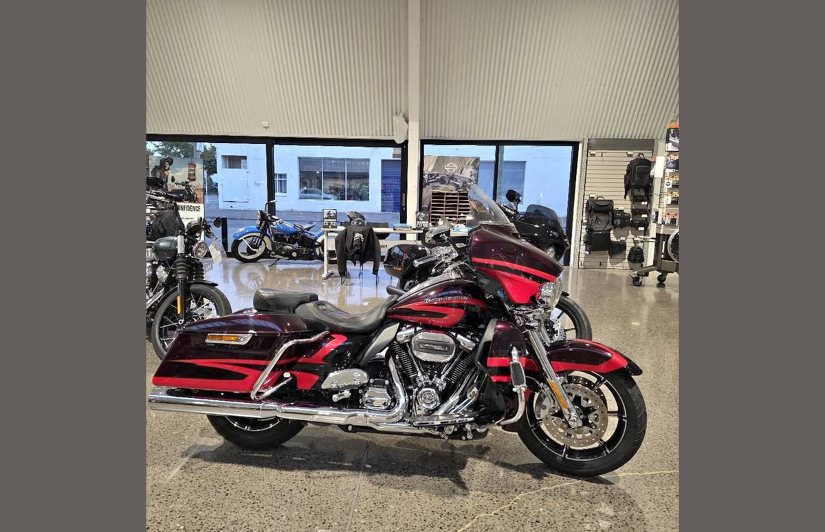 2017 Harley-Davidson CVO Ultra