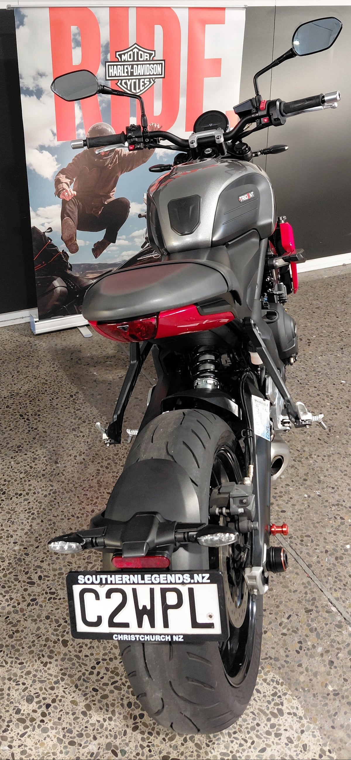 2024 Triumph Trident