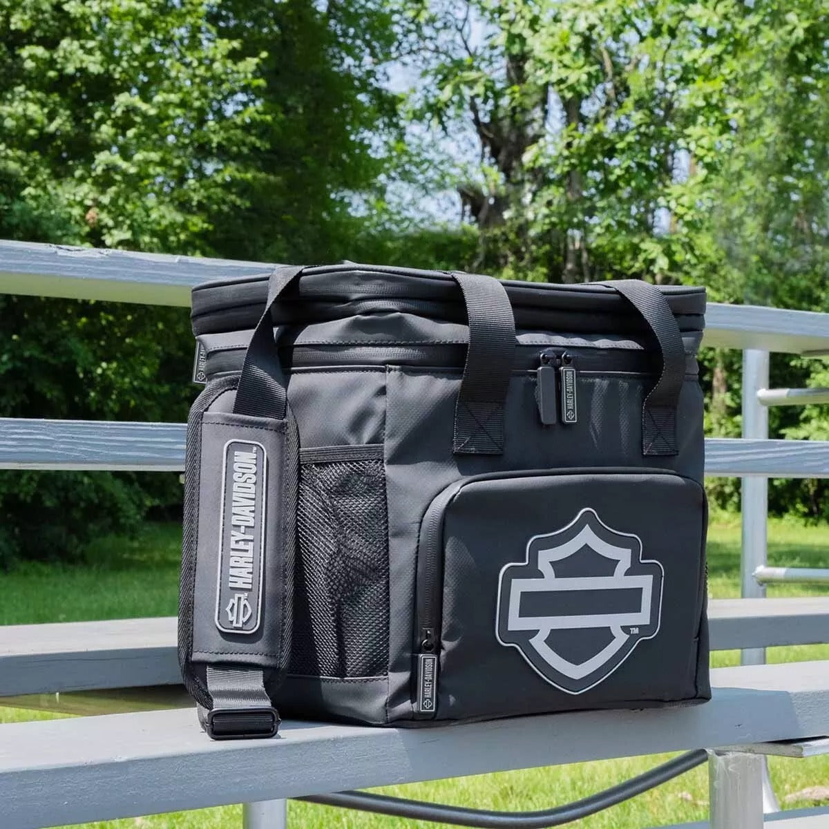 Harley-Davidson Open Bar & Shield Cooler Bag