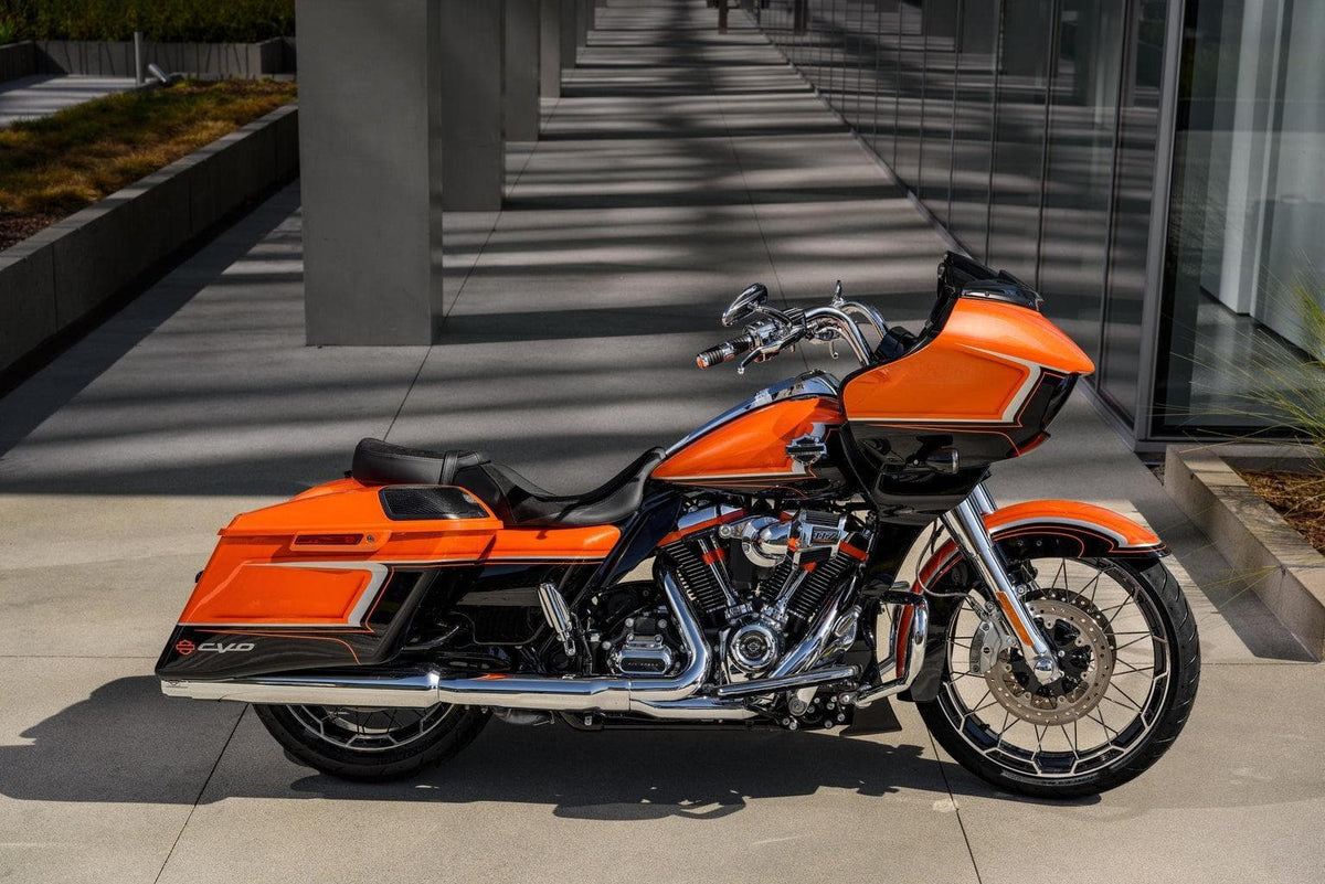 2022 Harley-Davidson Cvo Road Glide-Rolling Thunder Harley-Davidson