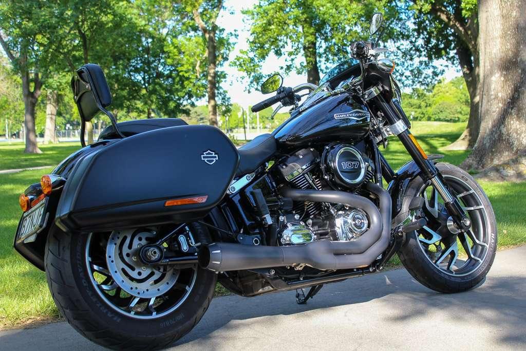 Harley Davidson Sport Glide Flsb 2018-Rolling Thunder Harley-Davidson