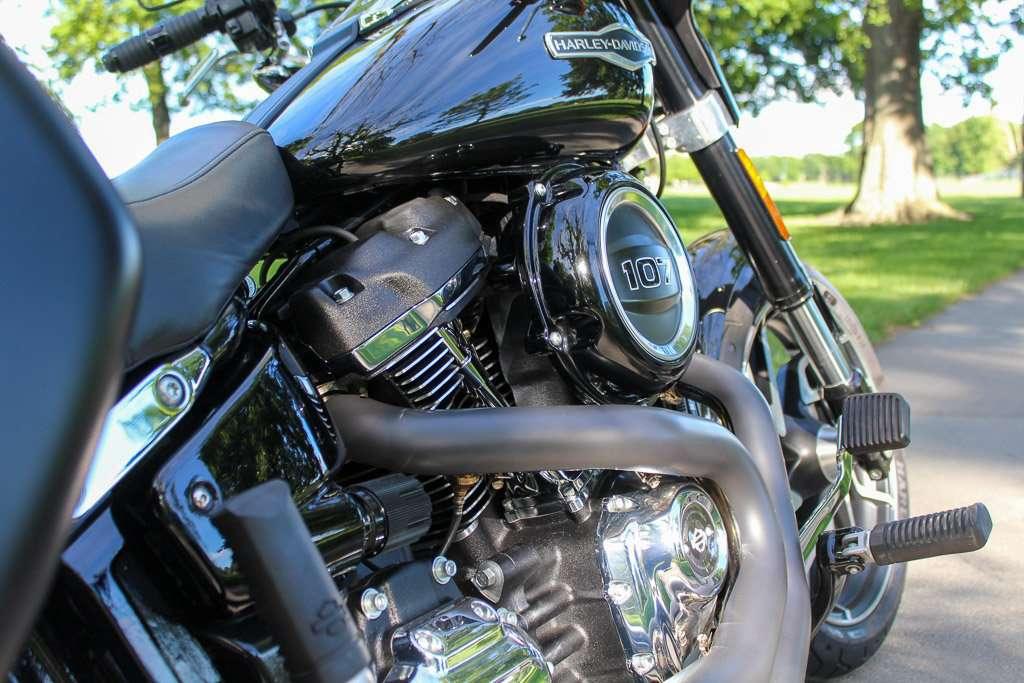 Harley Davidson Sport Glide Flsb 2018-Rolling Thunder Harley-Davidson